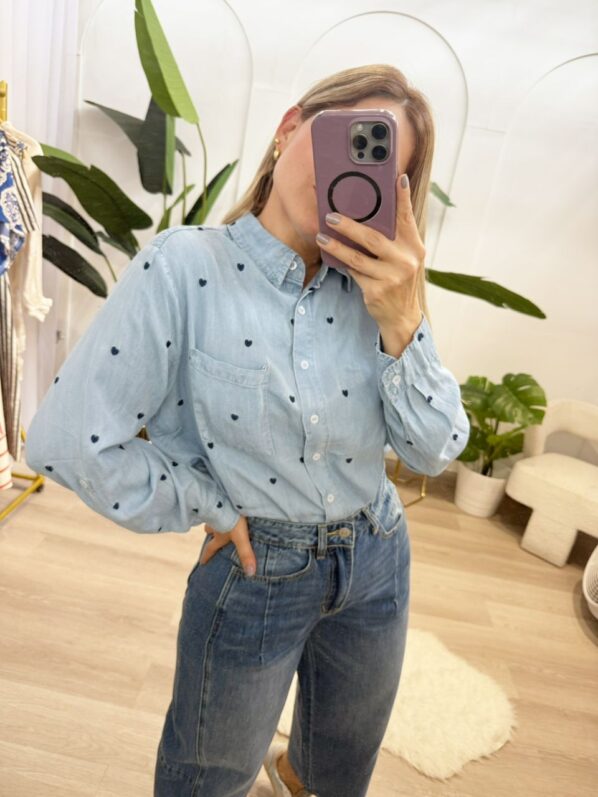 Camisa