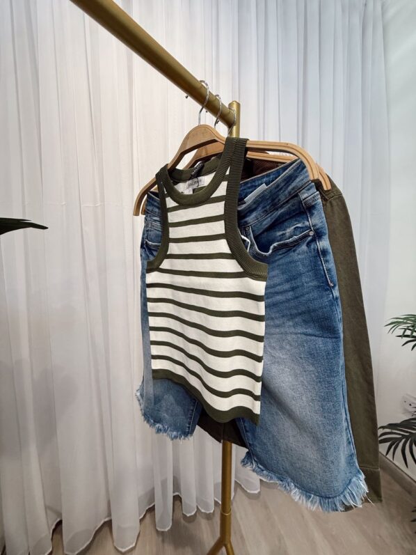 Outfit Bermuda y Top - Imagen 3