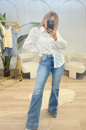 Camisa con detalles Bordados